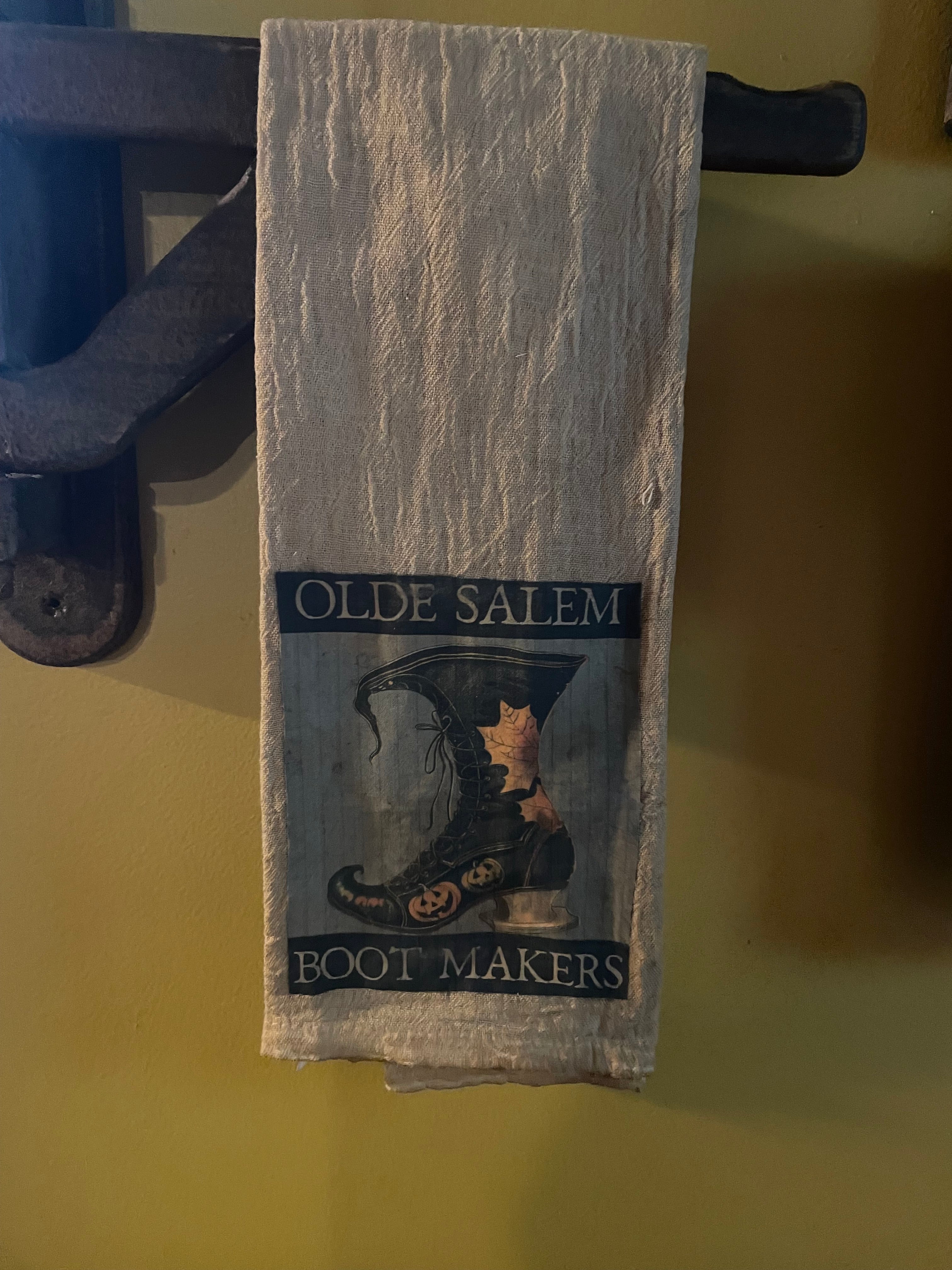 Primitive Decorative Fall Flour Sac Towel With Picture 28x29