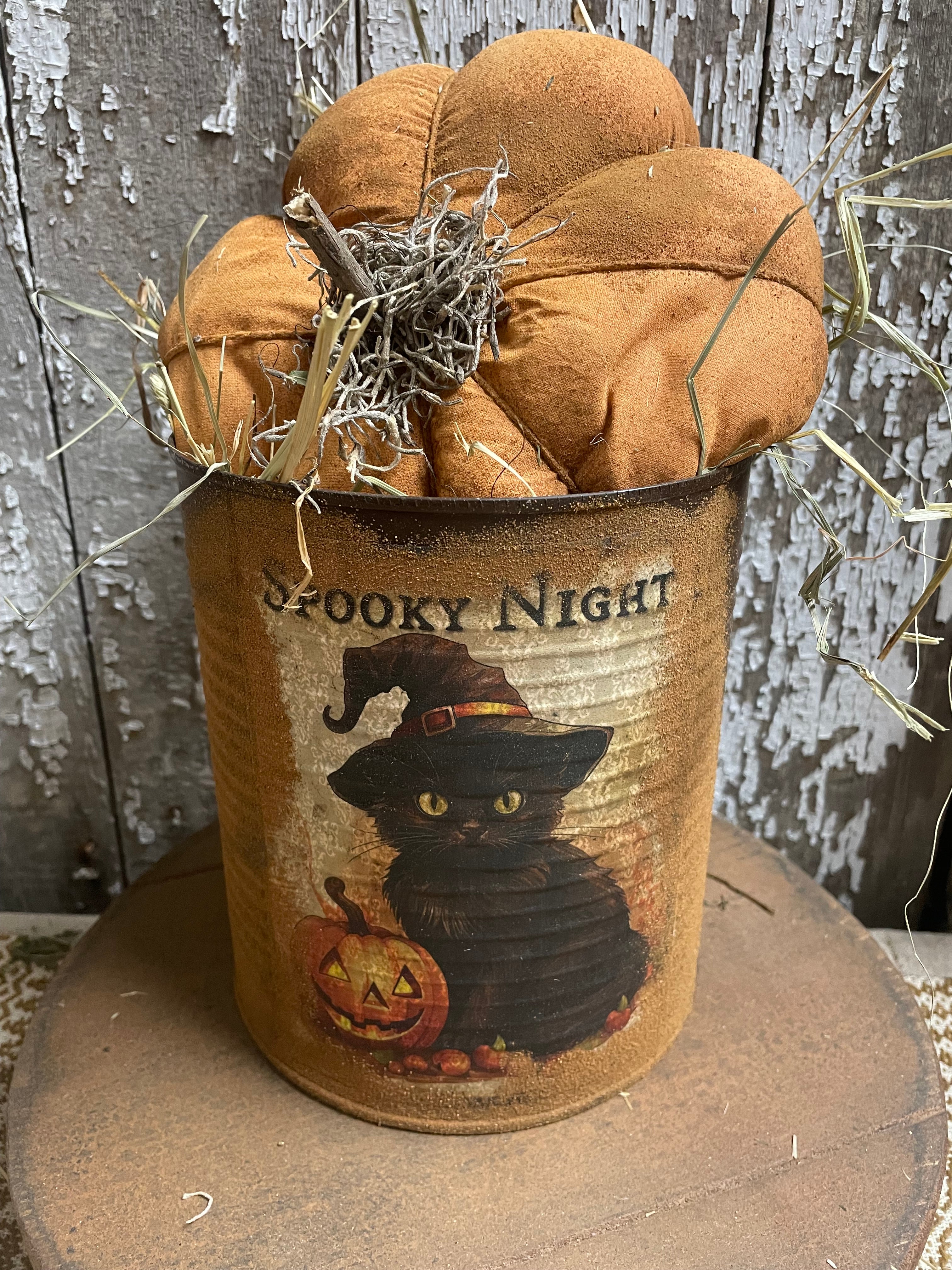 Primitive Pumpkin In Can Shelf Sitter 9x6