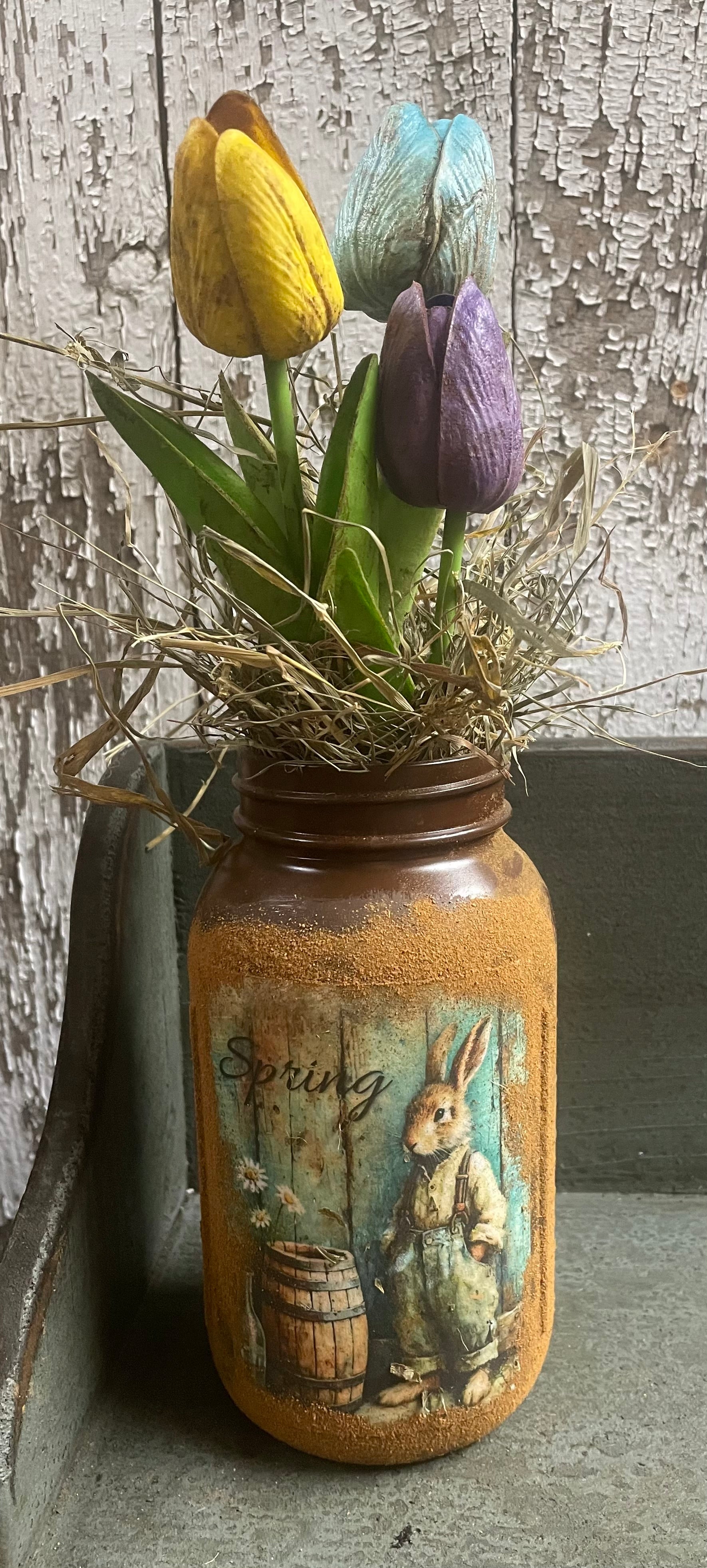 Primitive Spring Jar With Picture 12x4