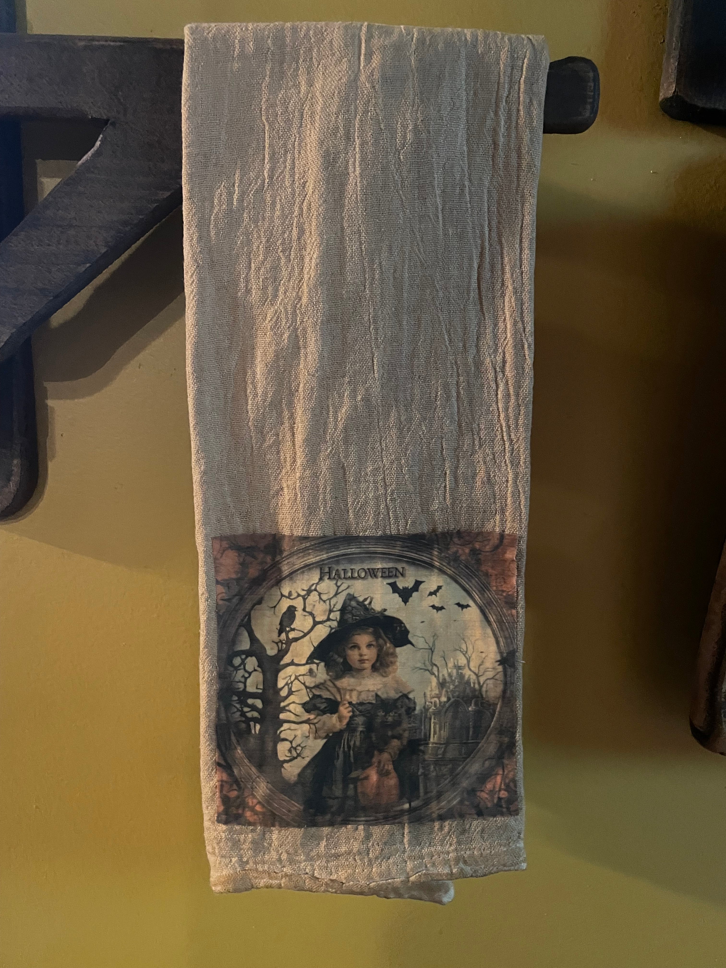 Primitive Decorative Fall Flour Sac Towel With Picture 28x29