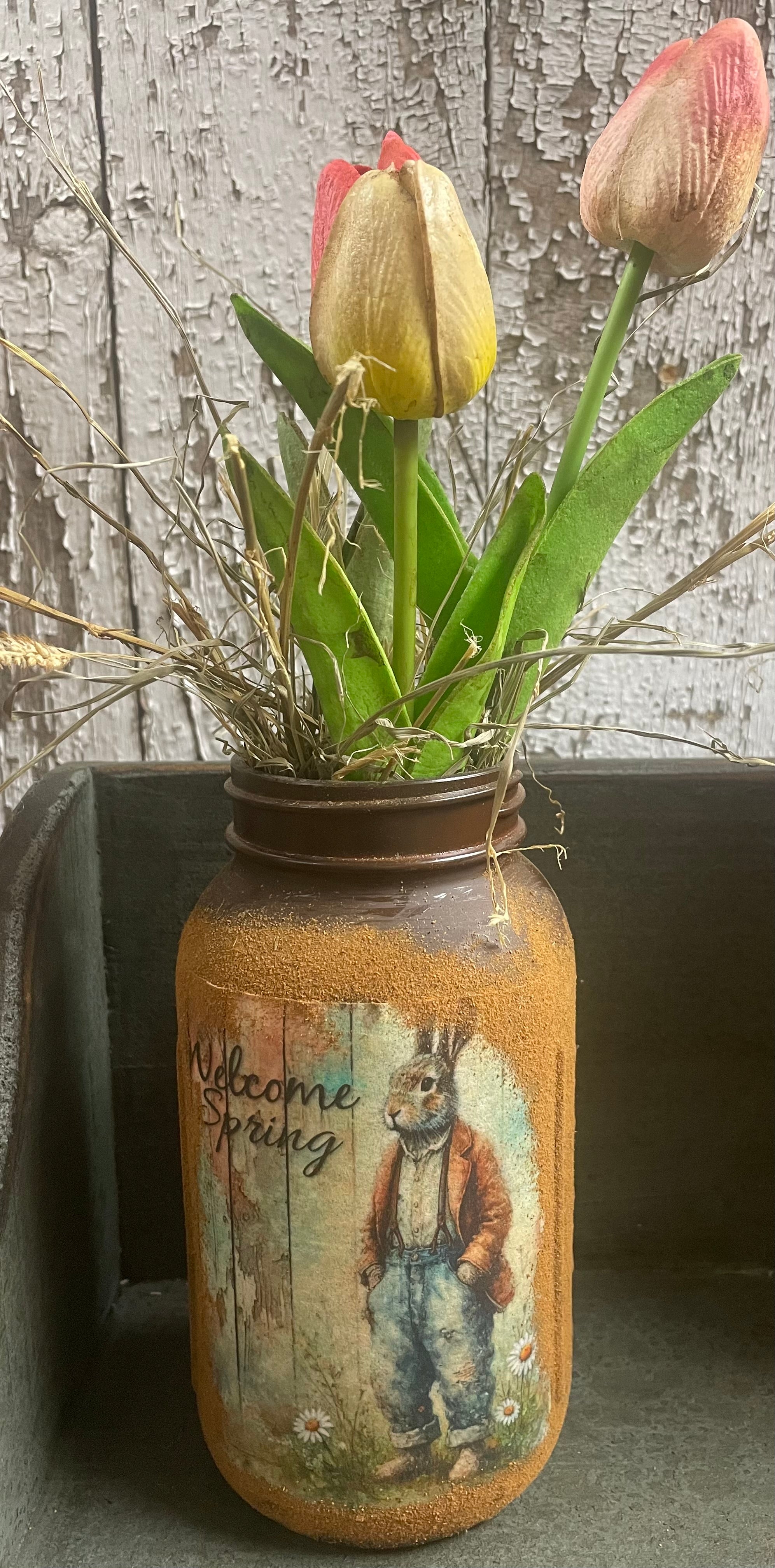 Primitive Spring Jar With Picture 12x5