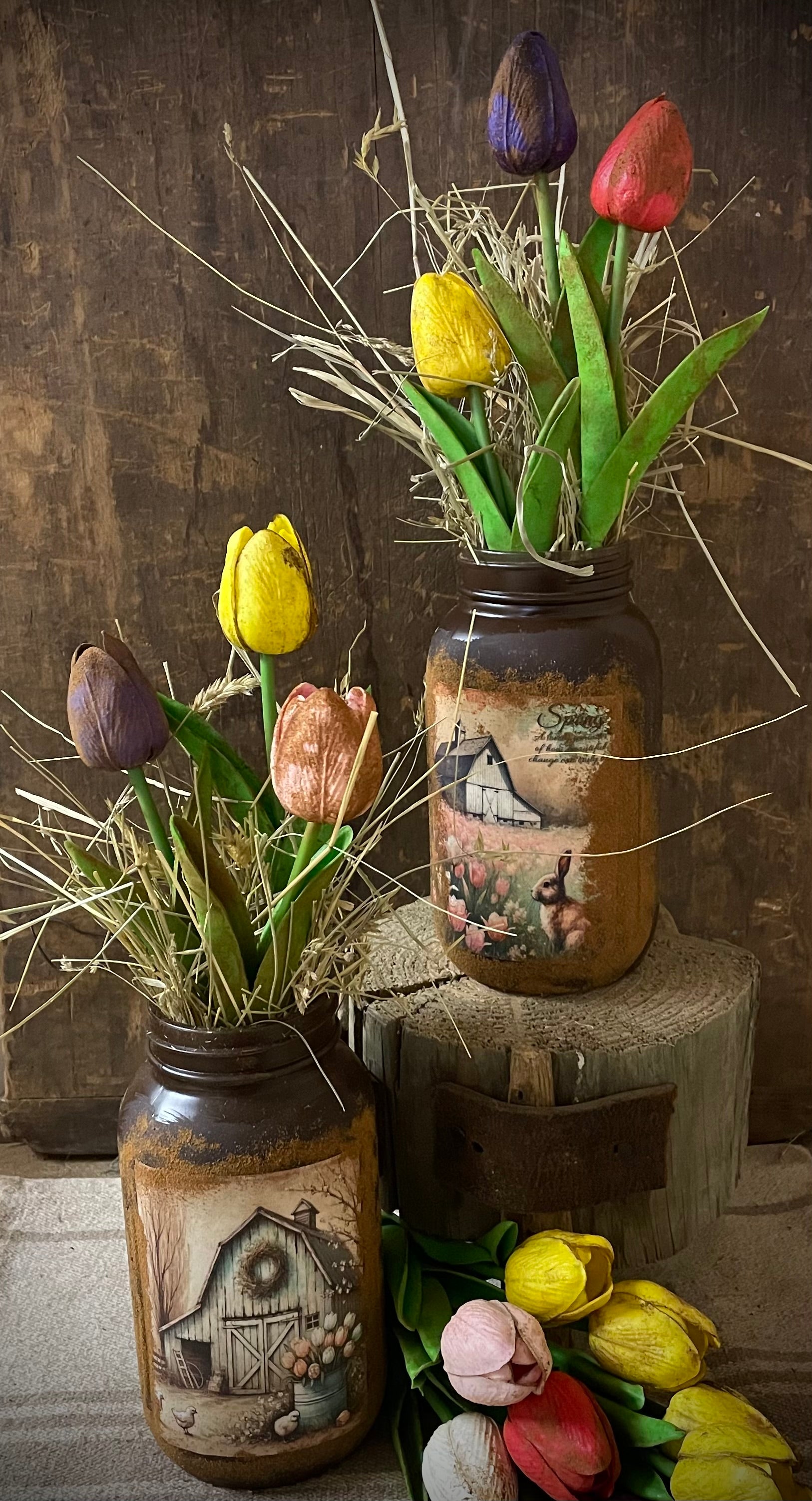 Primitive Spring Jar With Picture 12x4