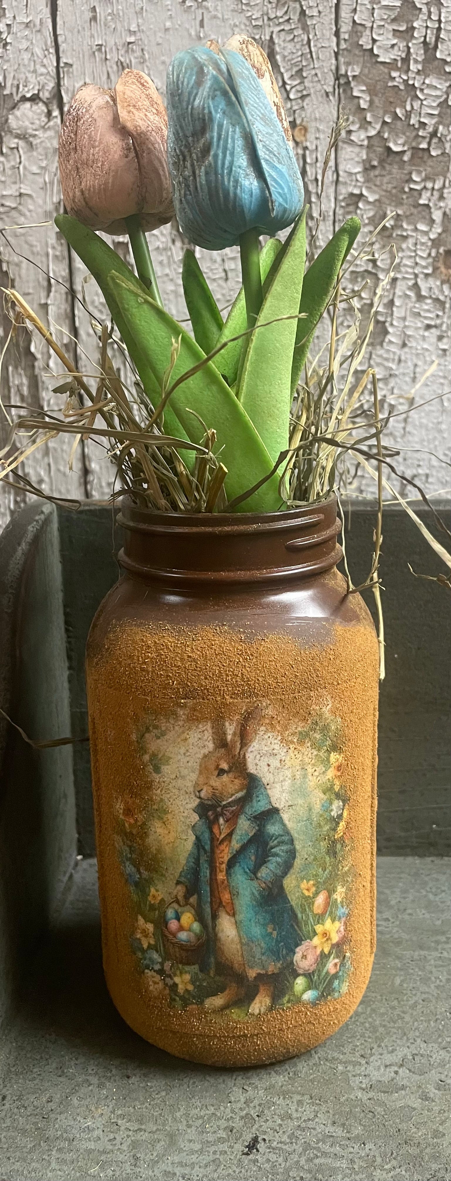 Primitive Spring Jar With Picture 12x4