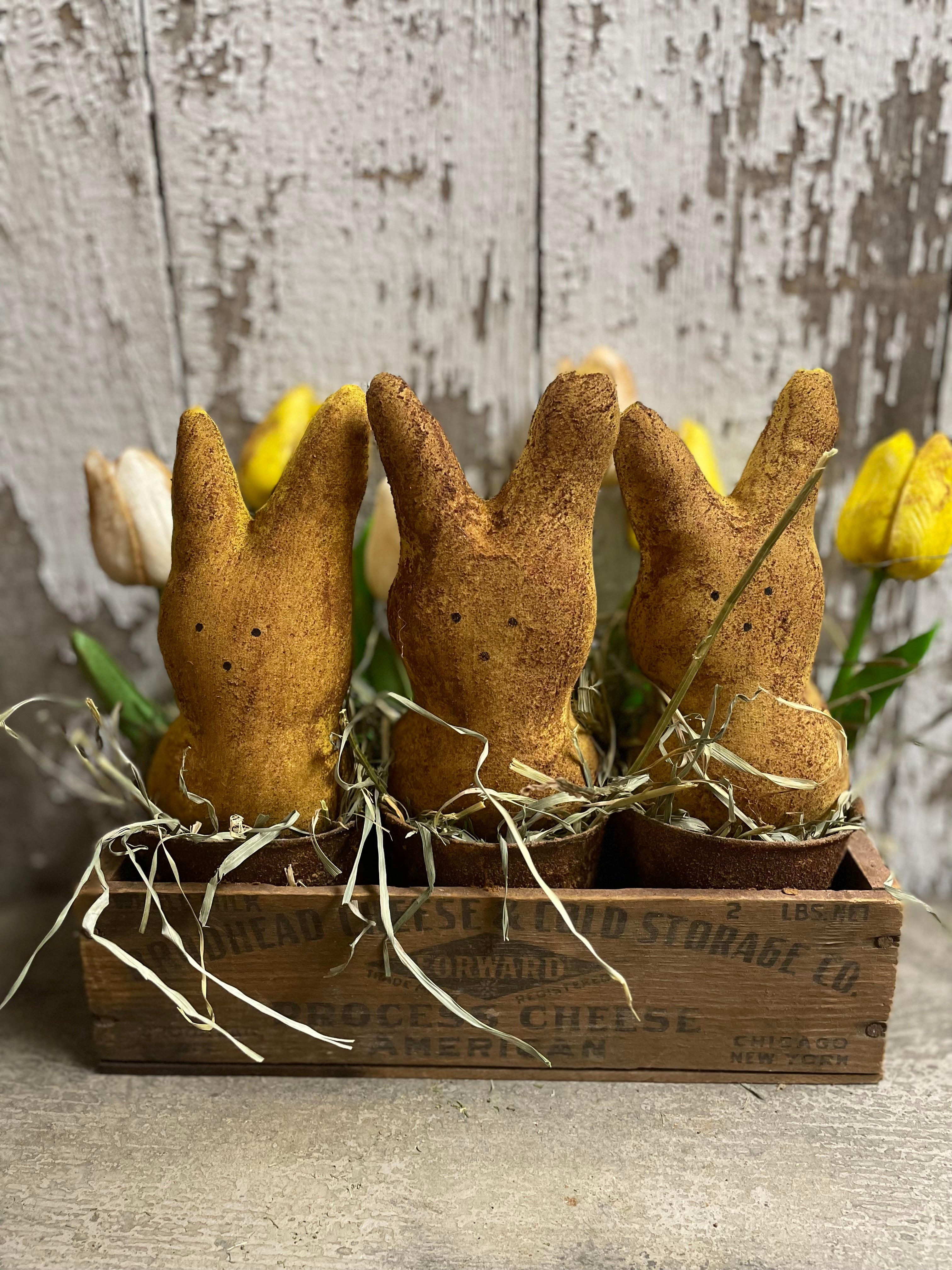 Primitive Tulips And Peeps In Blackened Wax Pots In Cheese Box 9x9