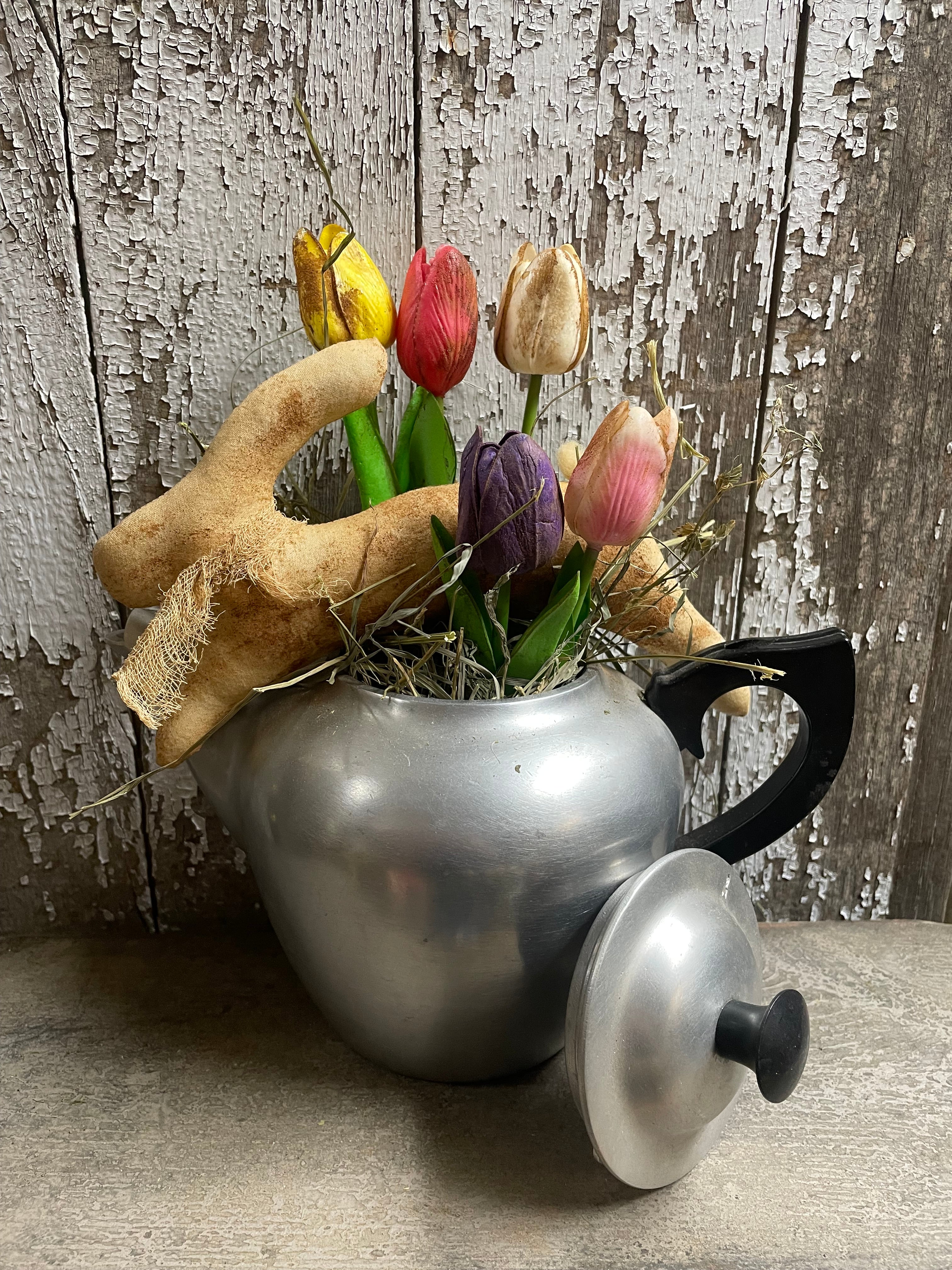 5 Primitive Tulips And Bunny In Antique Tea Pot Kettle Gathering 12x10