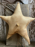 Primitive Grungy White Star On Board With Hanger 13x8