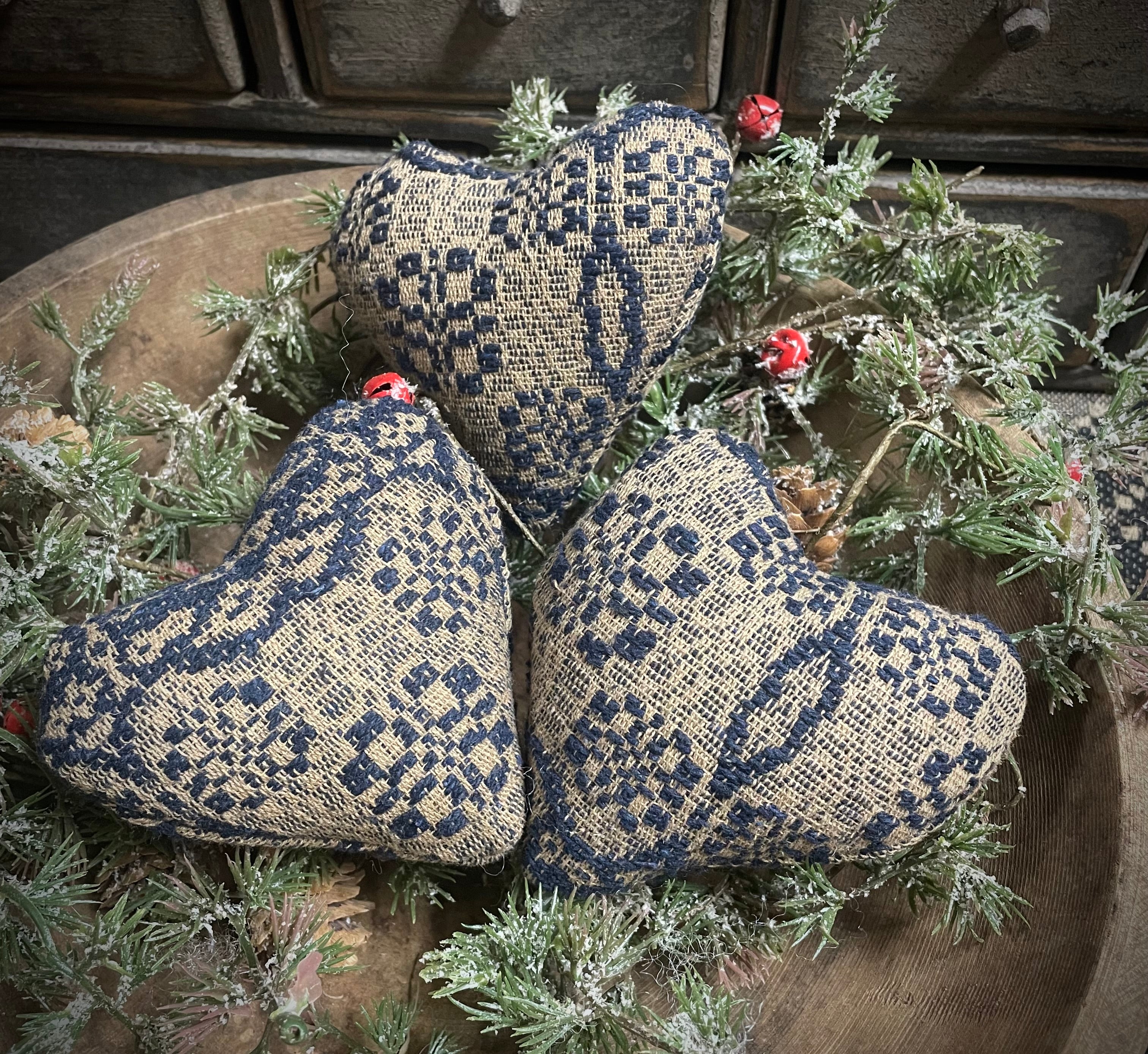 3 Primitive Handmade Valentines Coverlet Hearts Blue 3x3