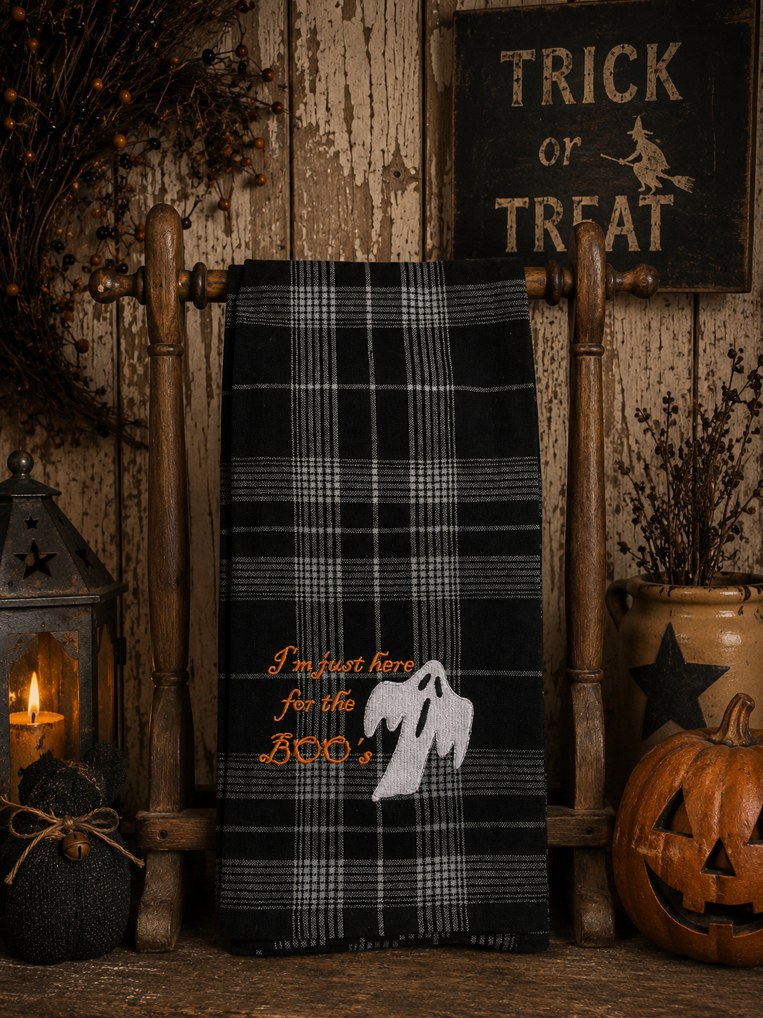 Primitive Towel With Ghost 28x17