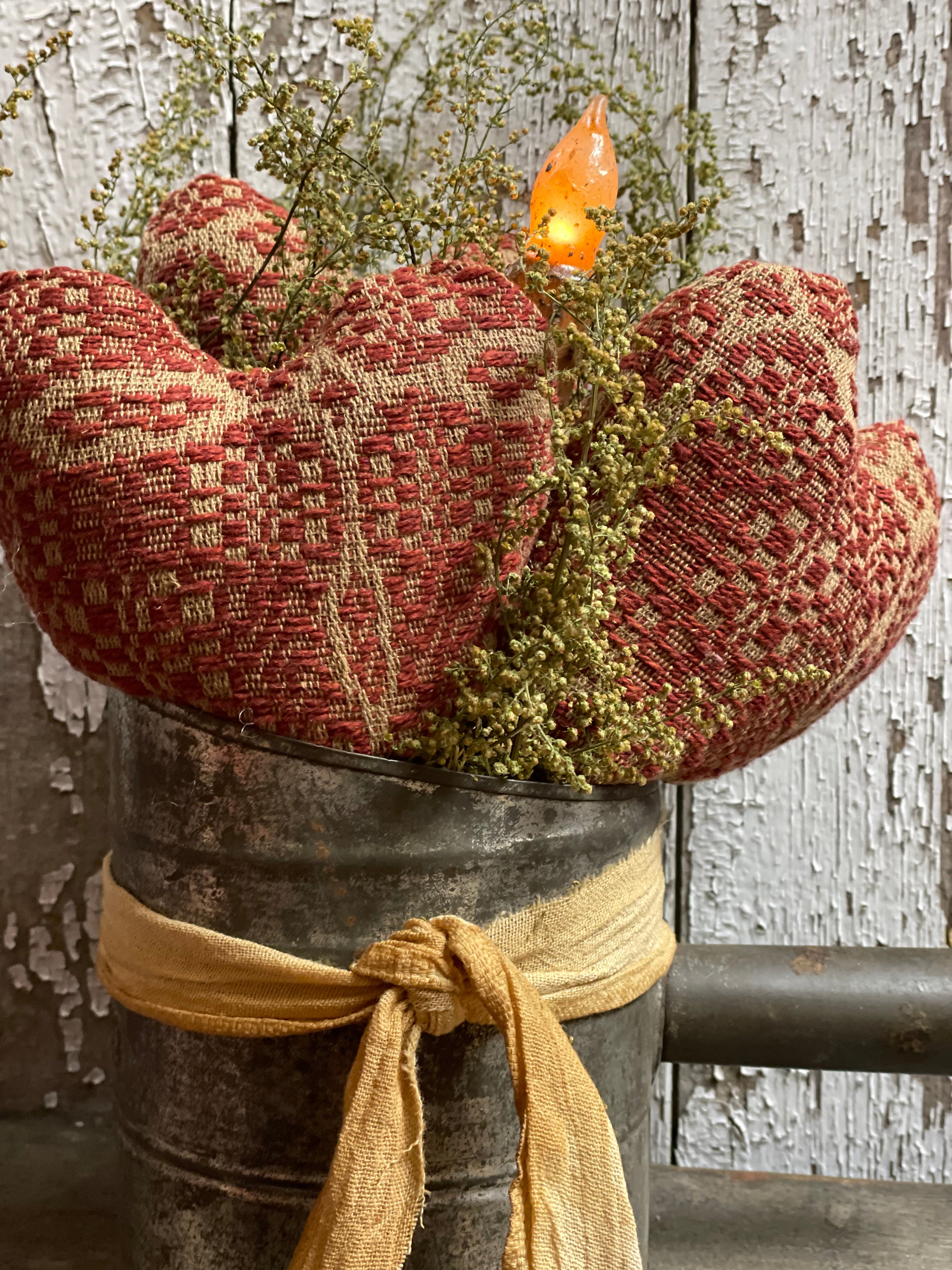 Primitive Valentines Coverlet Hearts In Antique Sifter Gathering 12x9