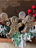 Set Of 4 Primitive Christmas Blackened Wax Gingerbread Men Free Standing Bowl Fillers