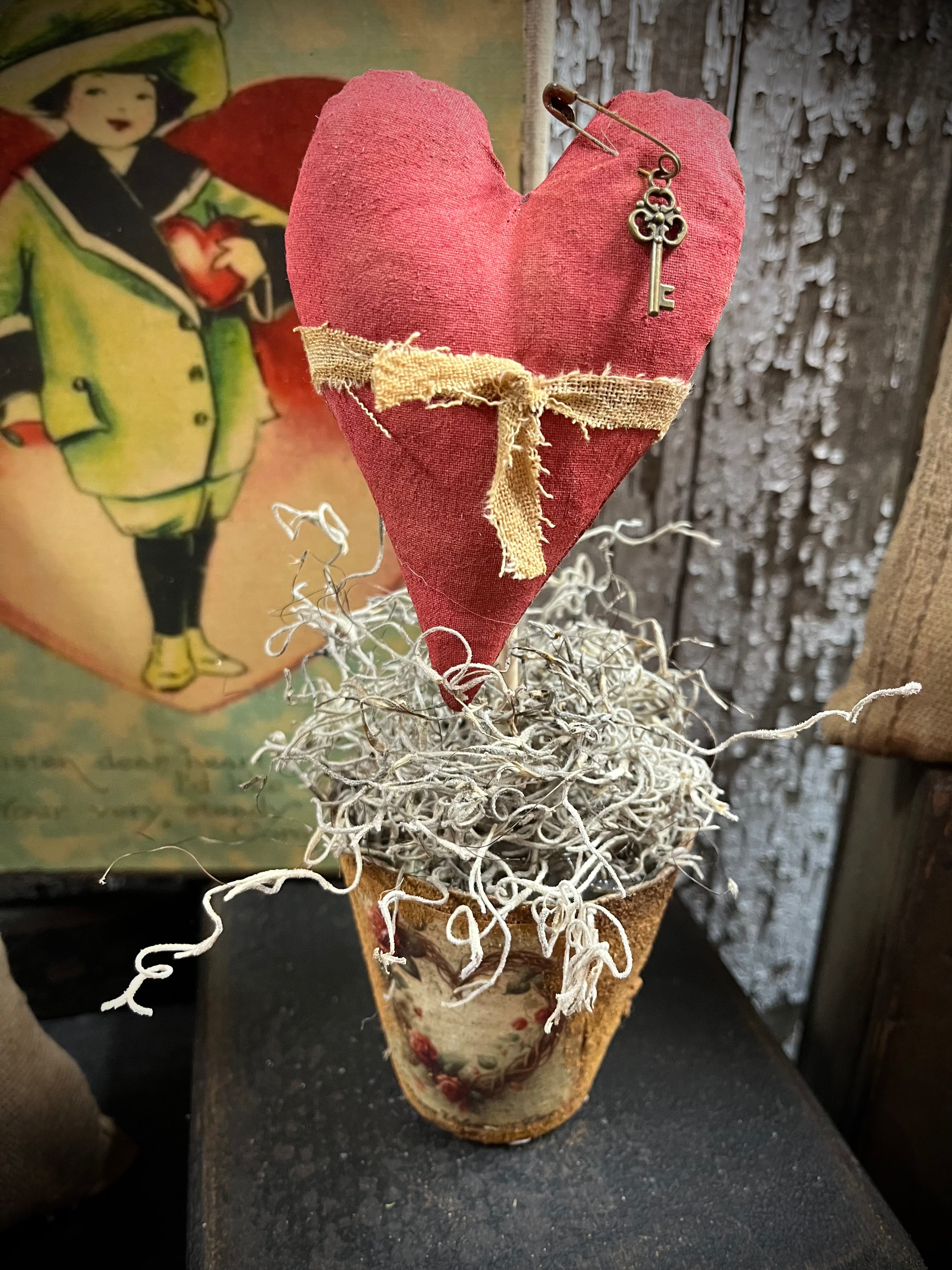 Primitive Handmade Valentines Hearts In Pot 8x3