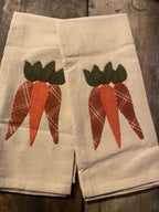 Primitive Towel With Carrots 28x17