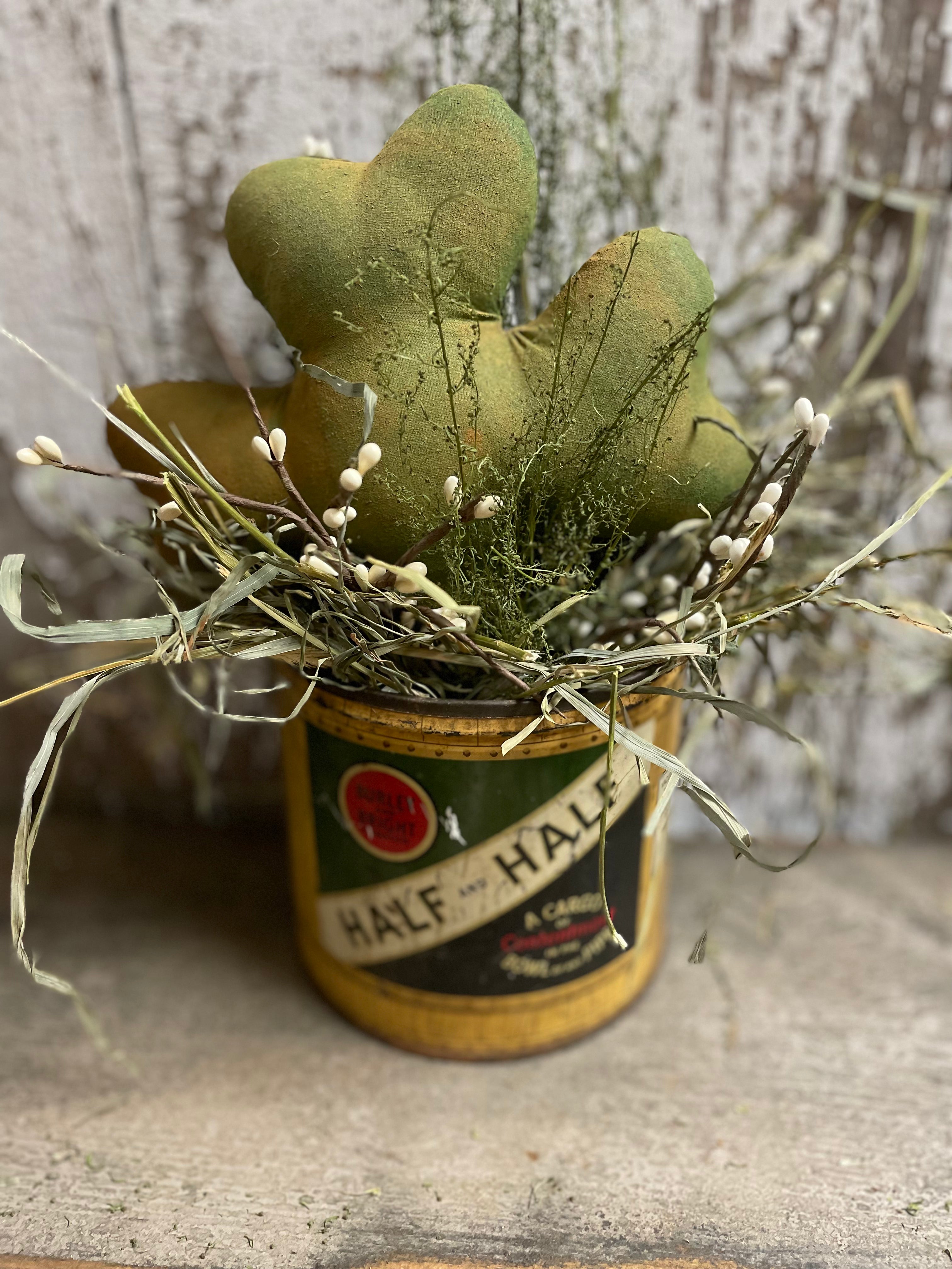 Primitive Shamrock In Antique Burley And Bright Tobacco Can 11x7