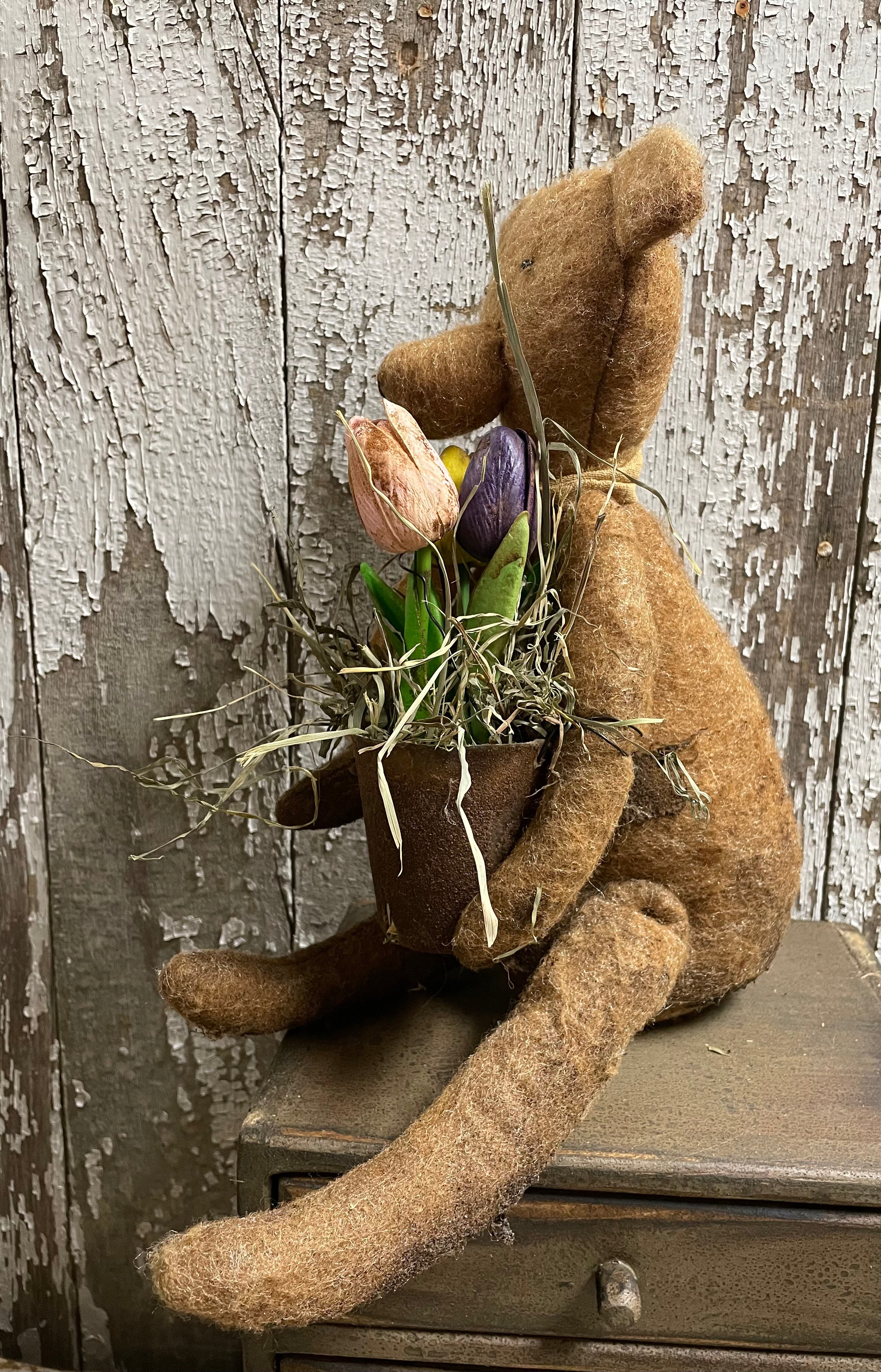 Primitive Grungy Teddy Bear With Tulip Pot Shelf Sitter 13x6