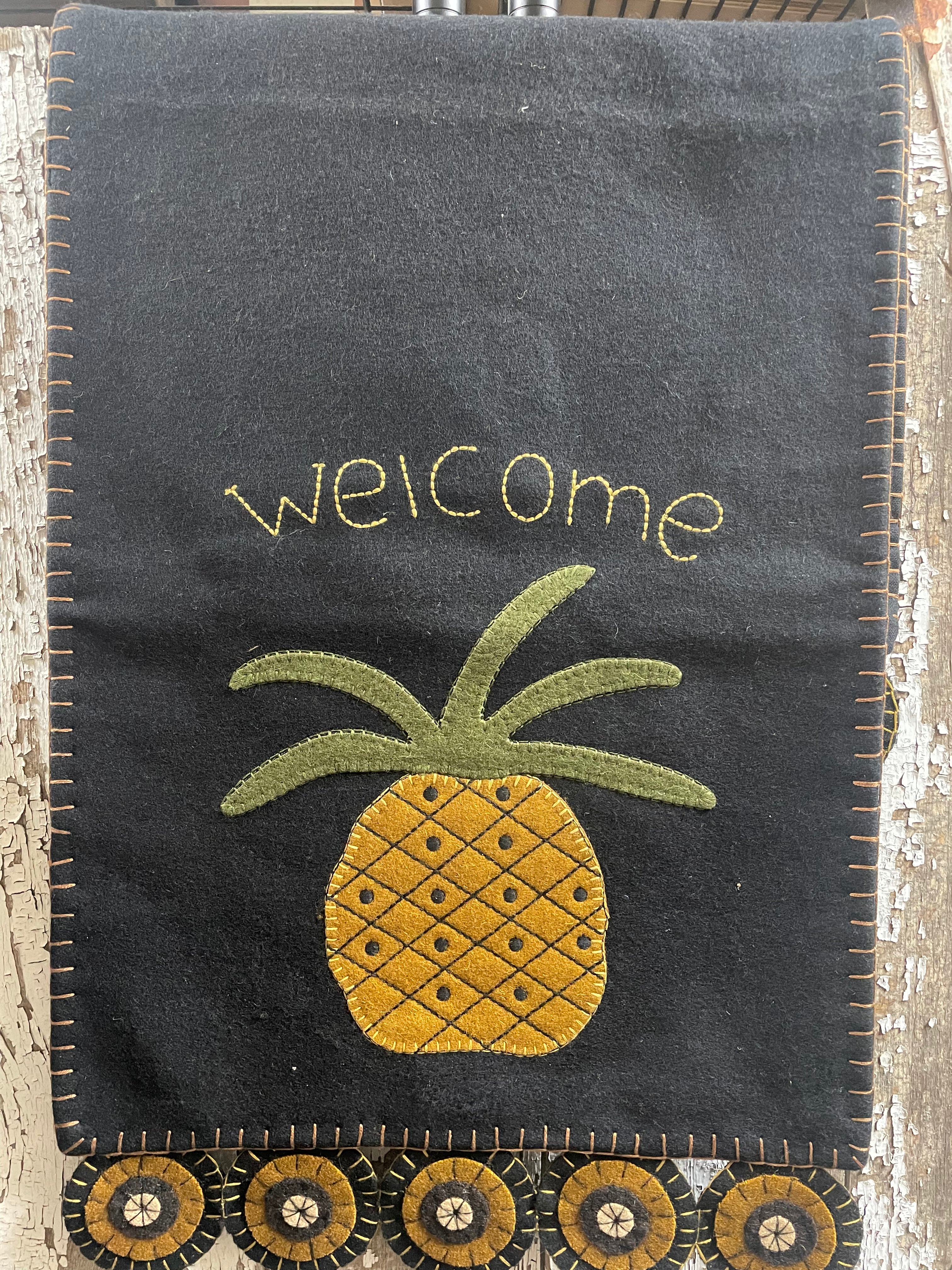 Primitive Penny Rug Table Runner With Pineapple 35x14