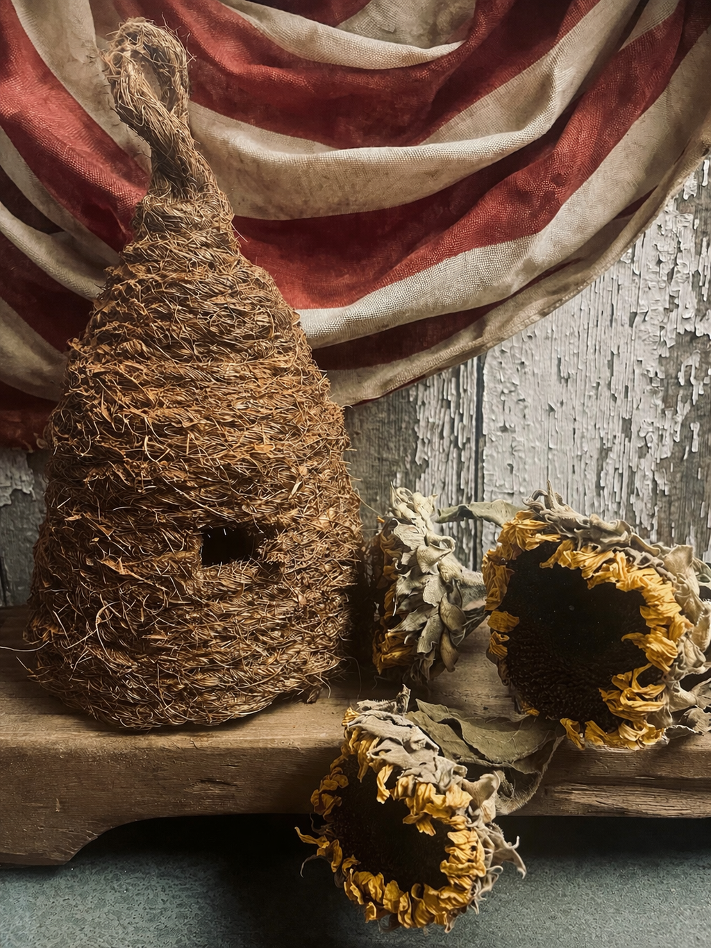 Handmade Primitive Grungy Bee Skep 8x5