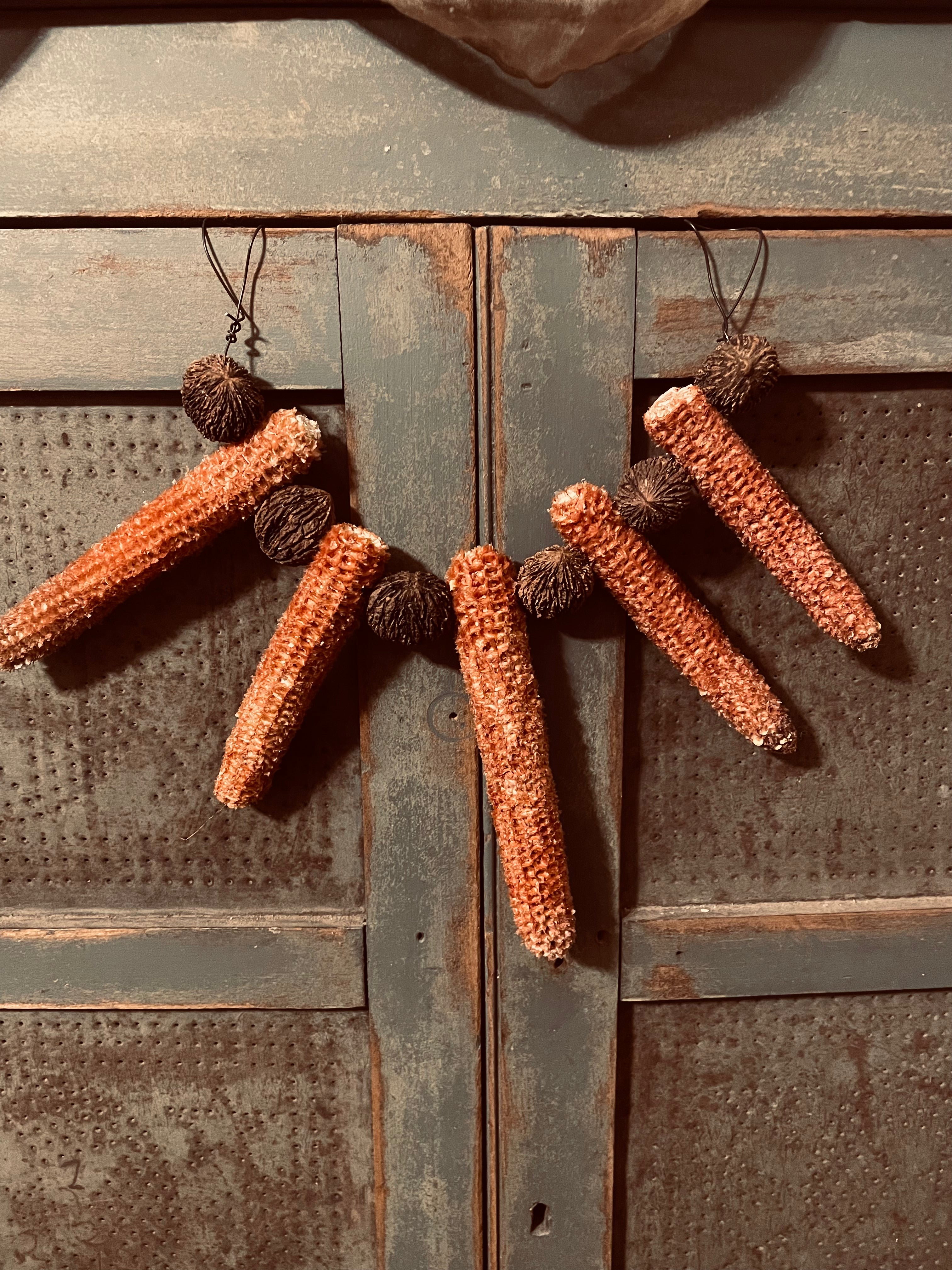 Primitive Corn Cob Black Walnut Garland 15 Inch