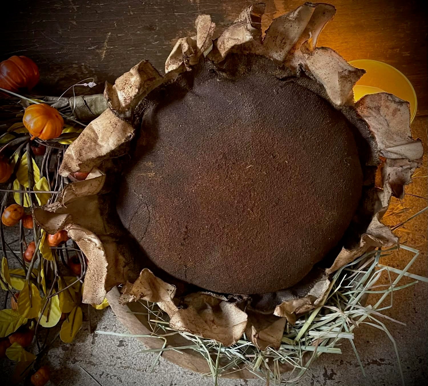 Primitive Grungy Sunflower Head Bowl Filler 12x12