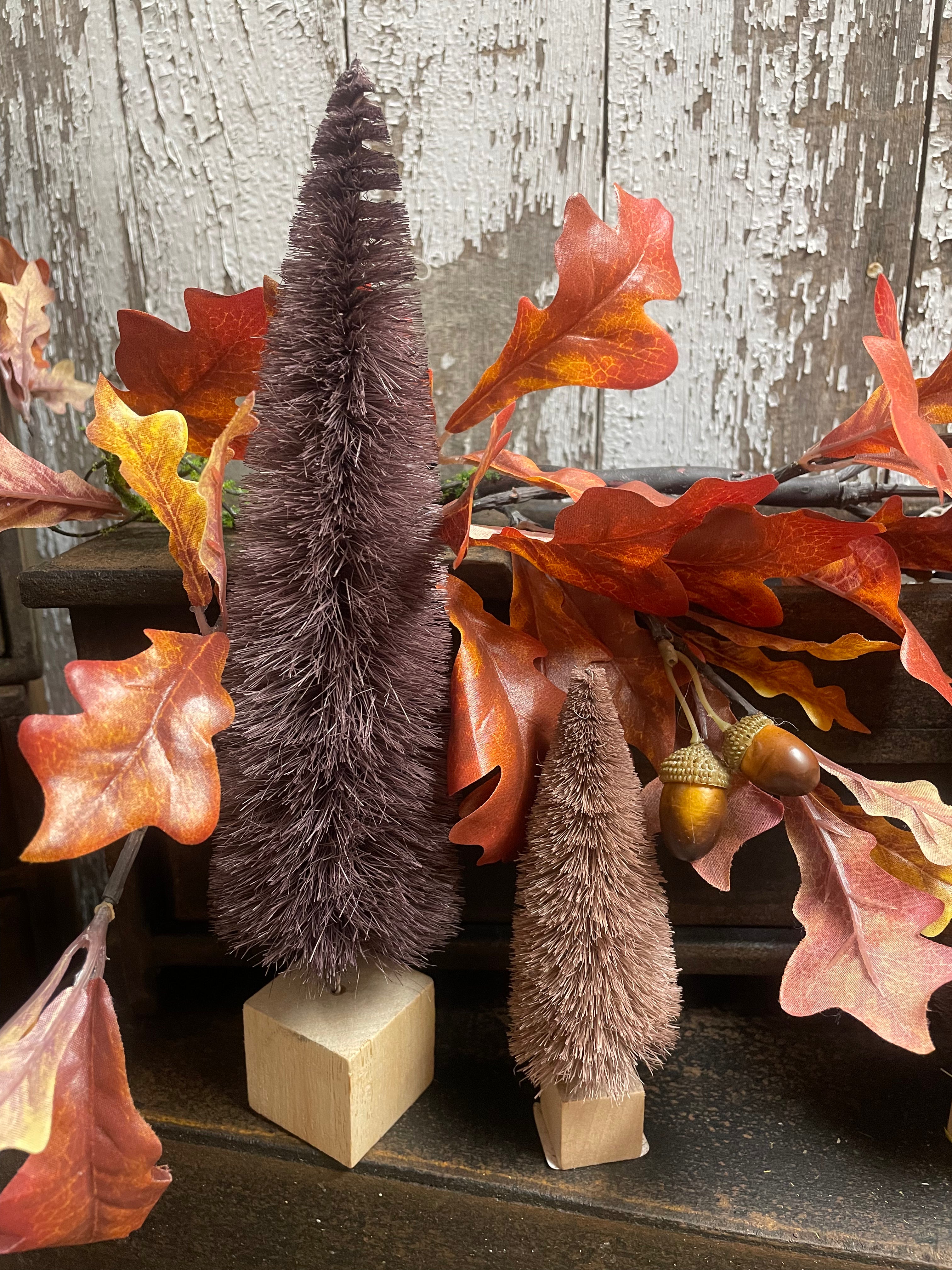 4 Primitive Bottle Brush Trees With A Garland 16 Inches