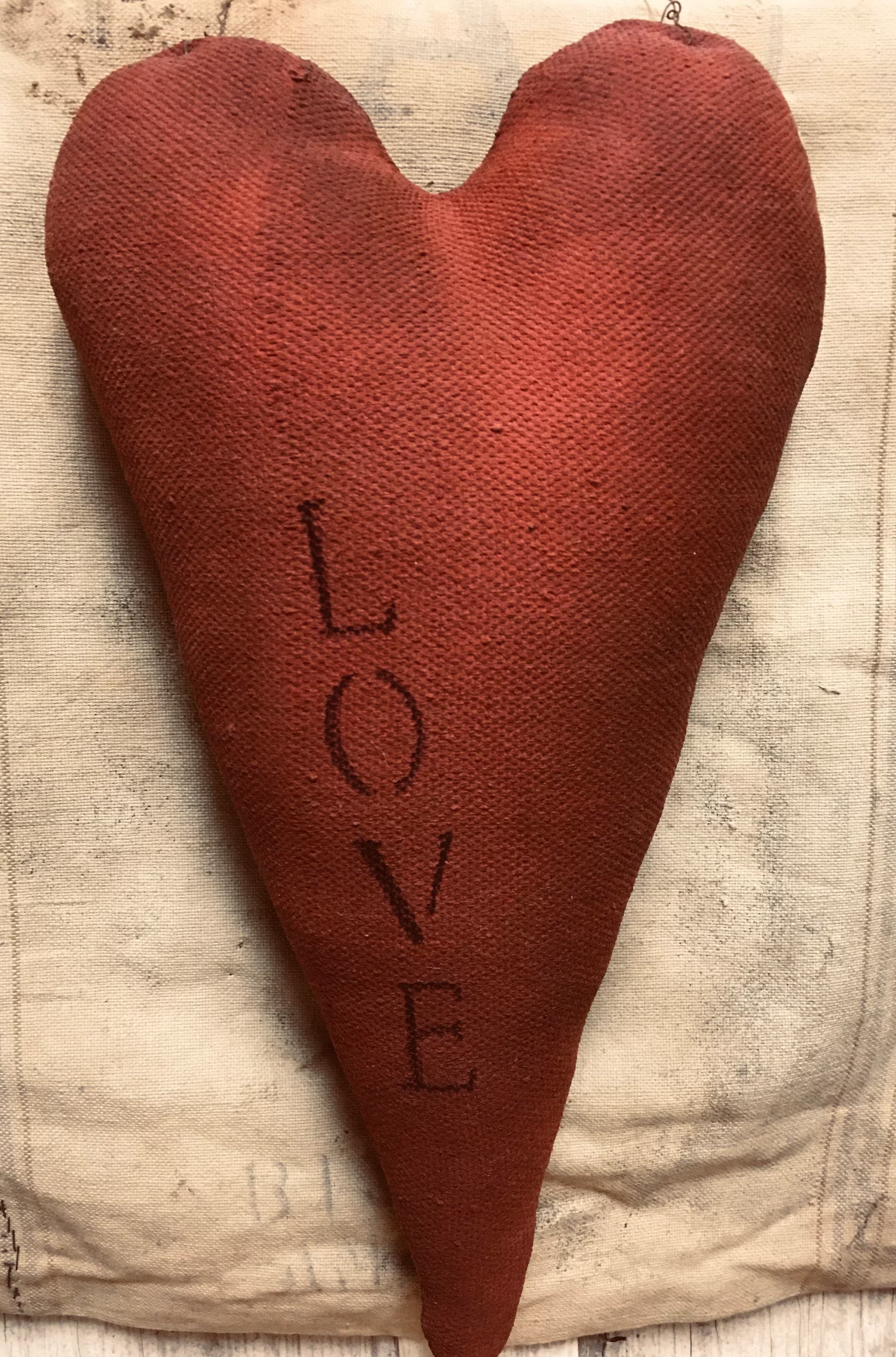 Primitive Handmade Grungy Valentines Heart Door Hanger Red 18x11