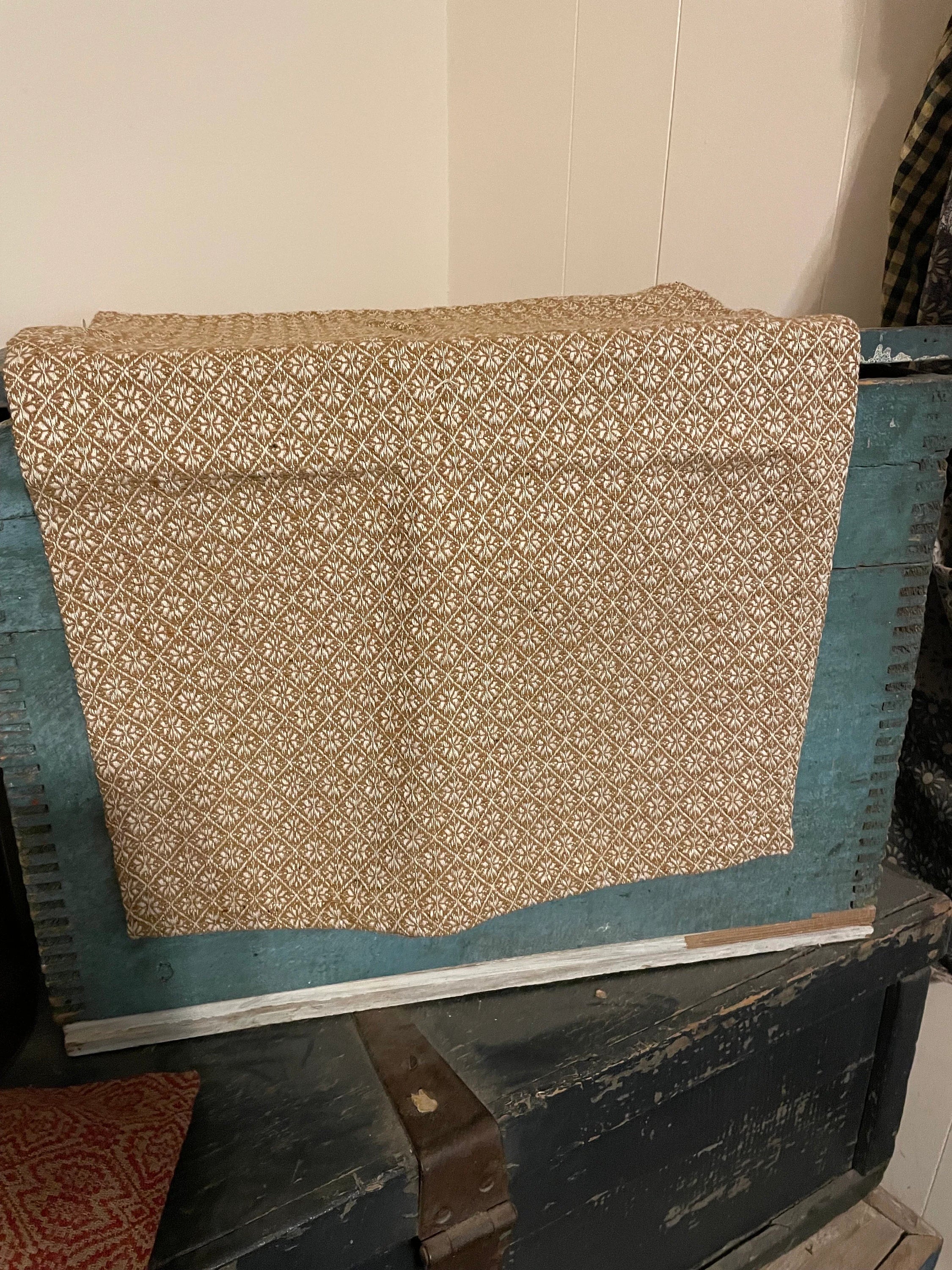 Primitive Coverlet 34 Inch Table Square Mustard/White