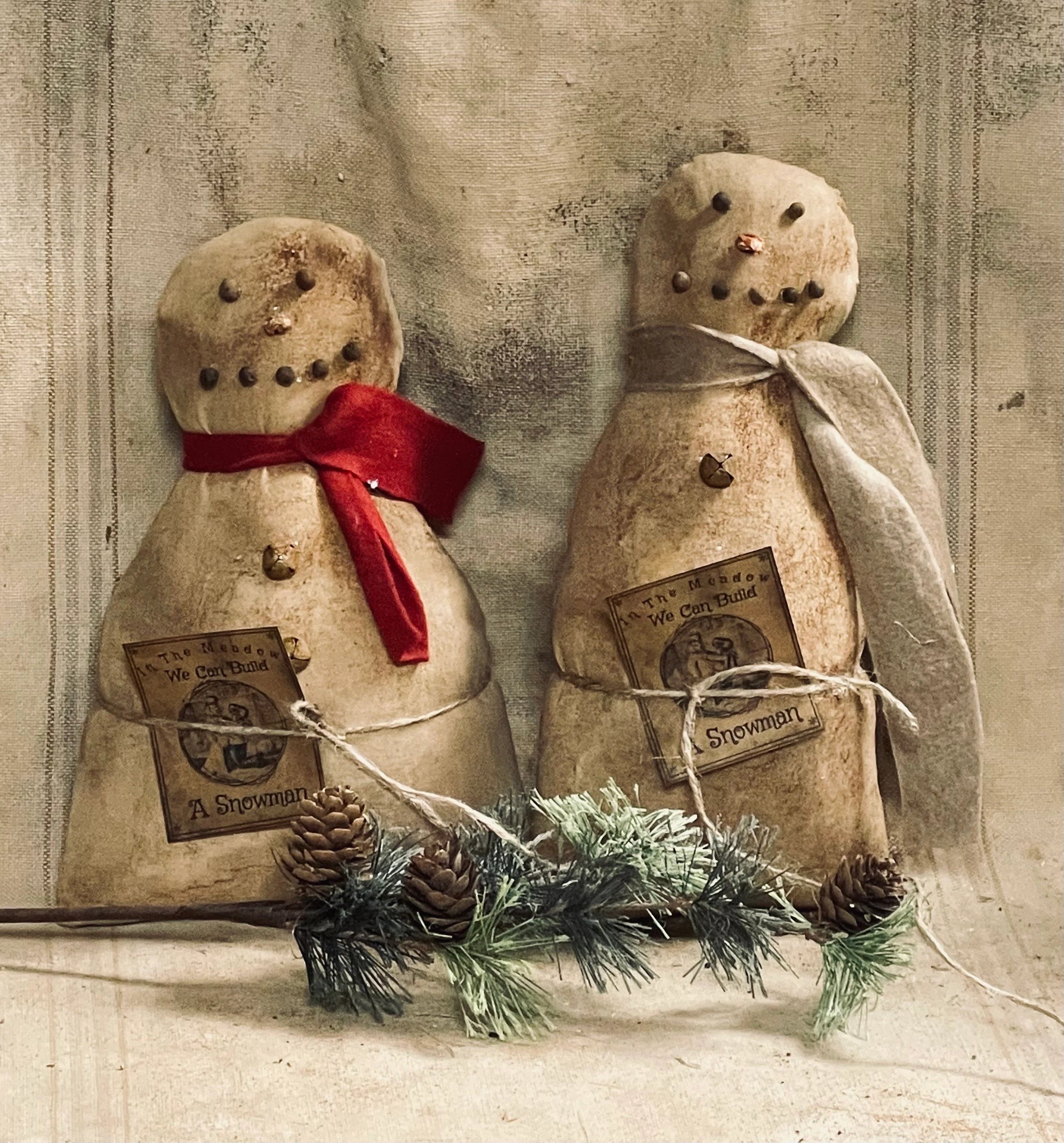 2 Primitive Christmas Snowmen With Faces