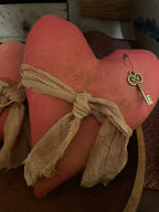 2 Primitive Valentines Heart With Key 10x9
