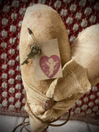 Primitive Valentines Heart On Old Rusty Spring White 10x5