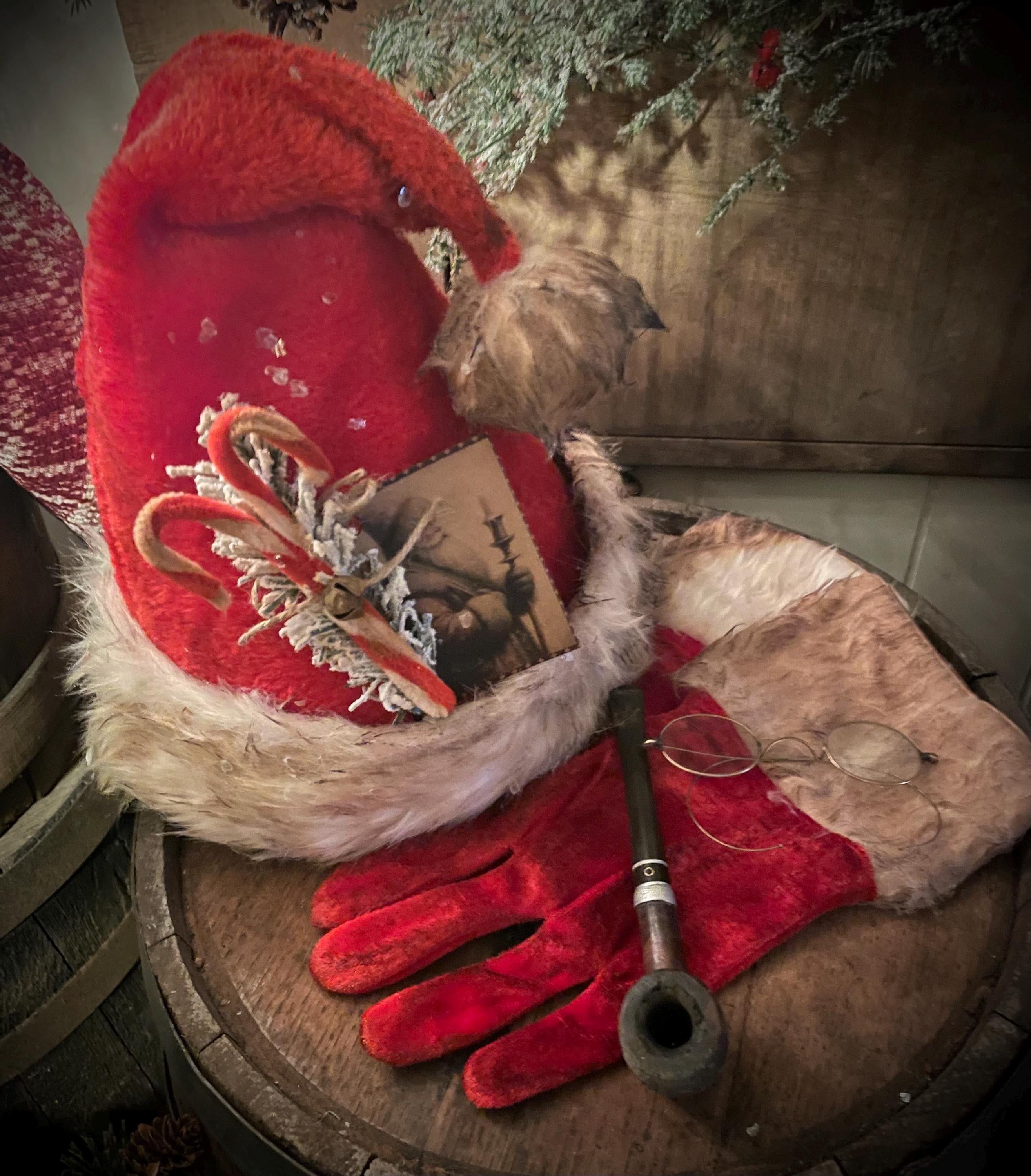 Primitive Christmas Grungy Santa Hat Shelf Sitter With Santa Glove Set