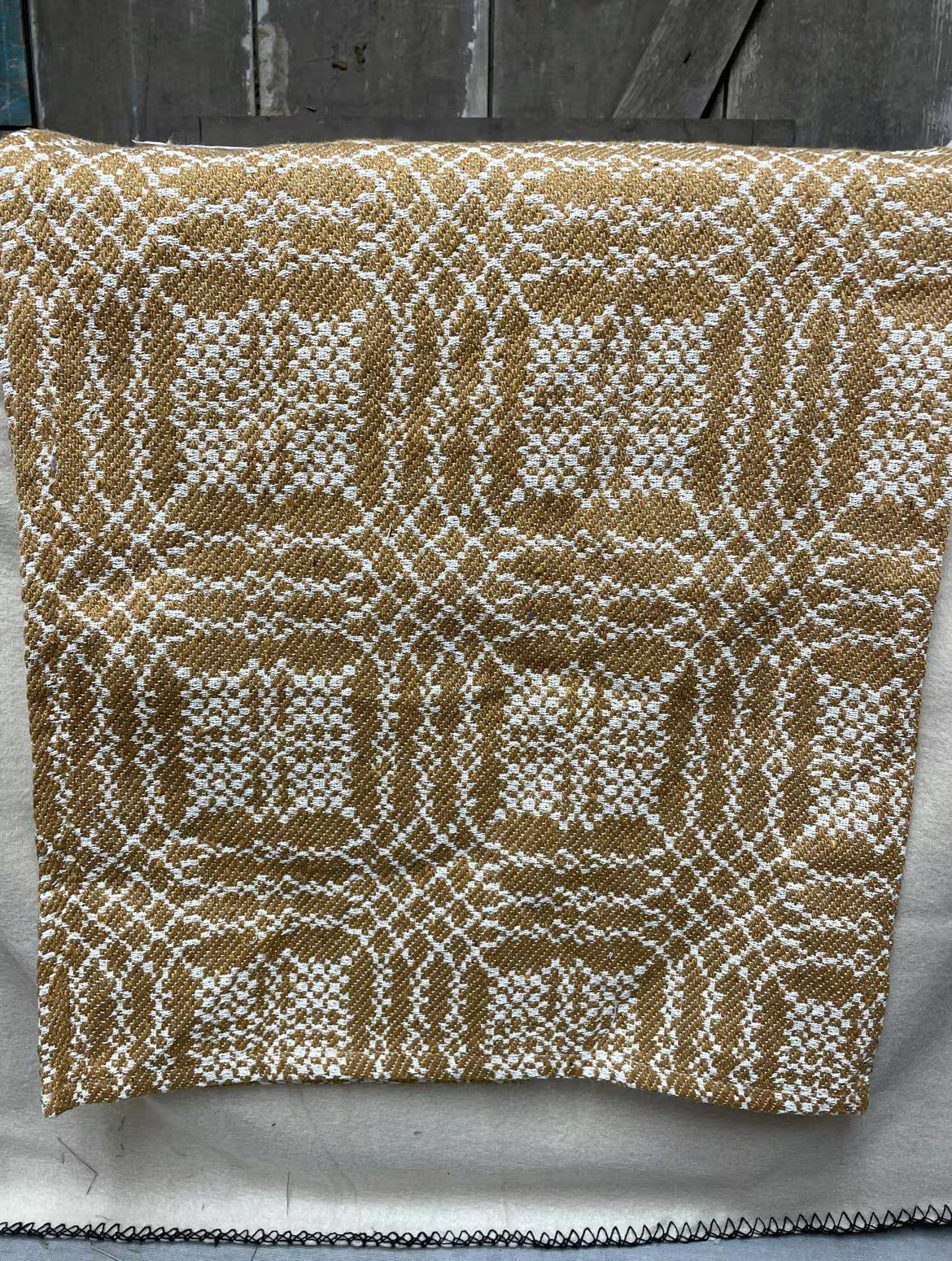Primitive Coverlet 32 Inch Short Table Runner Mustard/White