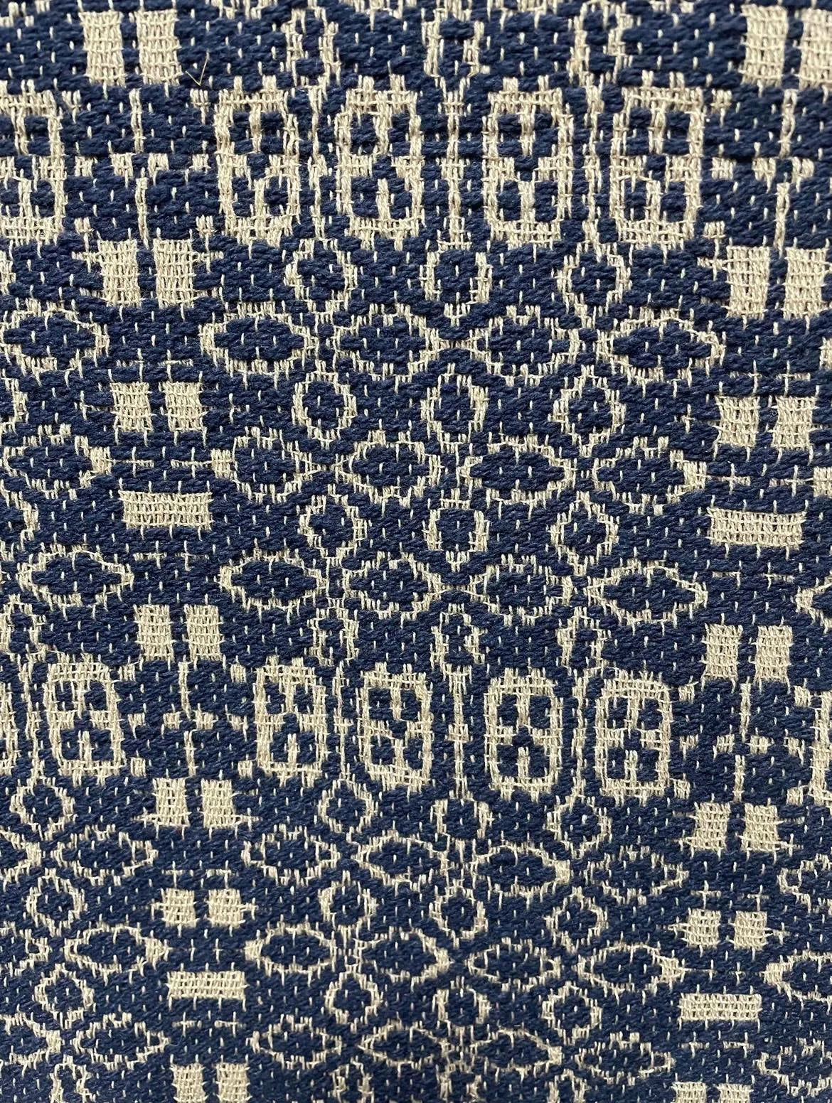 Primitive Coverlet 32 Inch Short Table Runner Blue/Tan