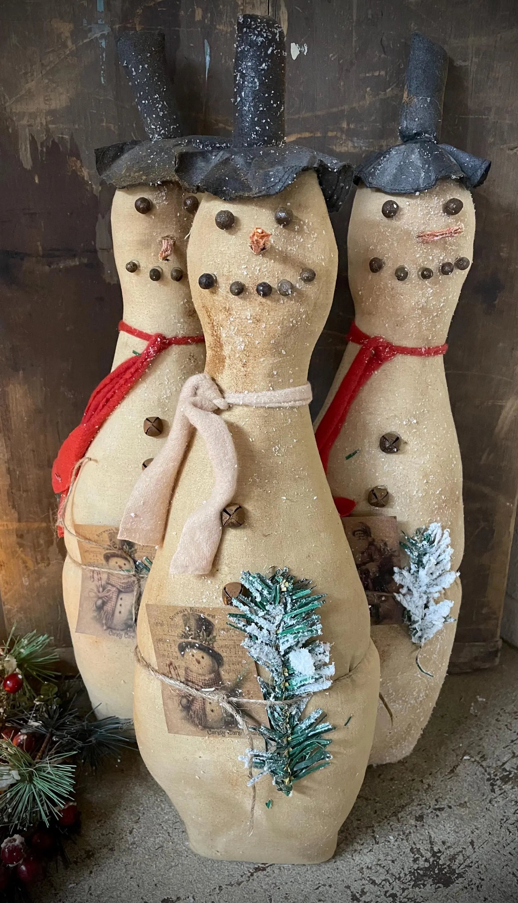 Tall Primitive Christmas Winter Snowman 18x6