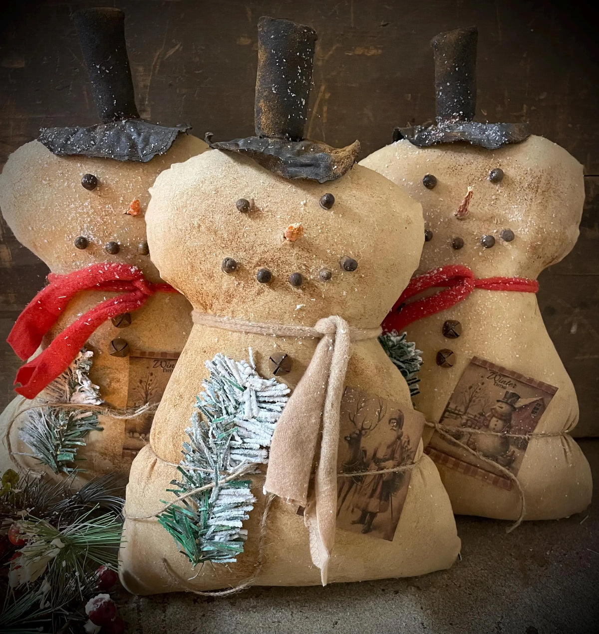 Primitive Short Snowman 13x7